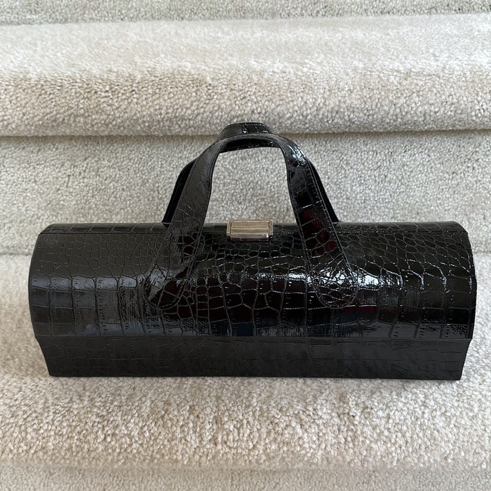 Stunning Black Wine and Beverage Carrier